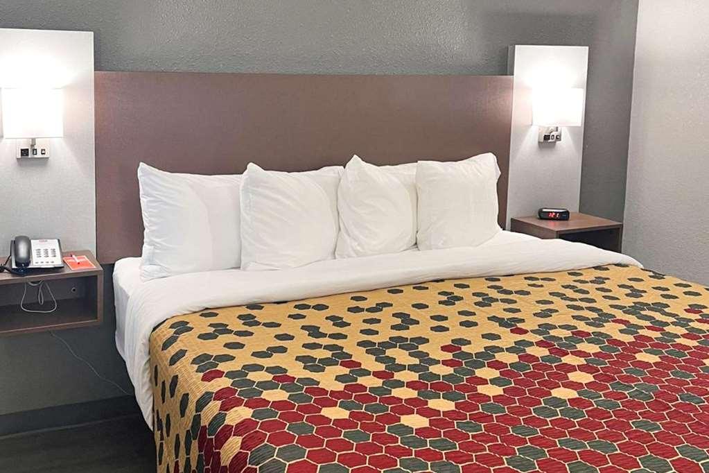 Econo Lodge פורטייג' חדר תמונה